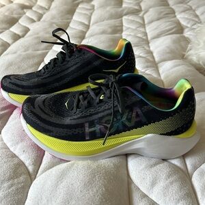 Hoka Women’s Mach X running shoe, sz 8, black/lime/pink/white